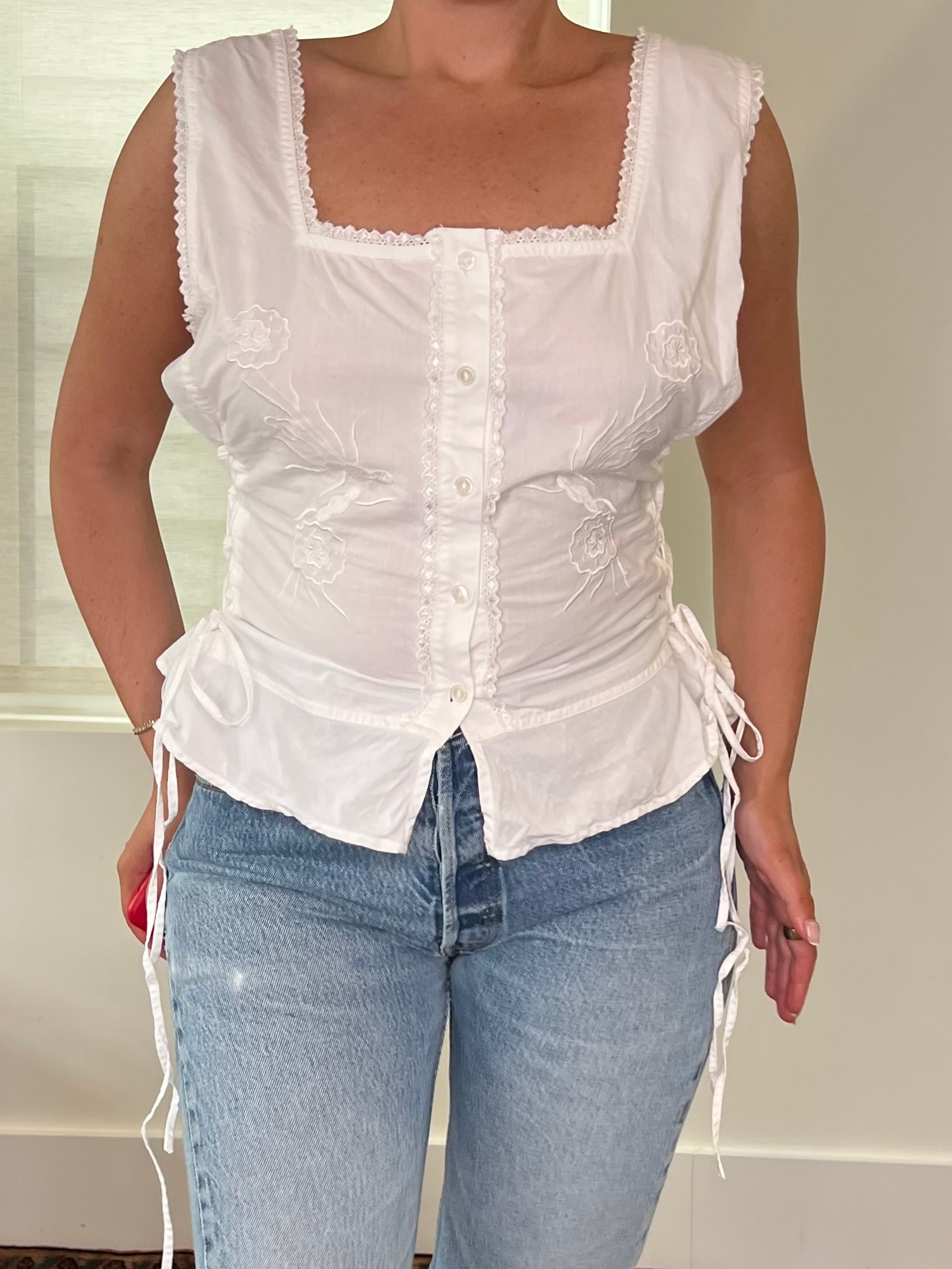 Pleated Floral Patterned Embroidered Sleeveless Vintage Top